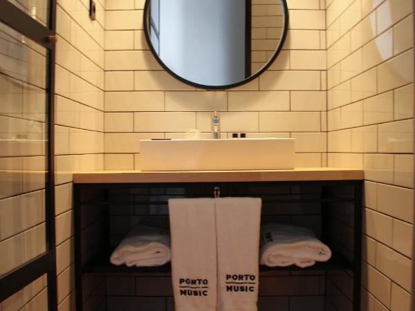 Porto Music Guest House : photo 5 de la chambre suite avec balcon - vue sur ville