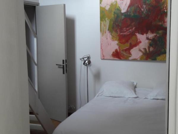 Villa des iris : photo 3 de la chambre chambre double avec baignoire