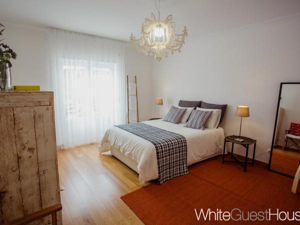White Guest House : photo 10 de la chambre appartement 4 chambres avec terrasse