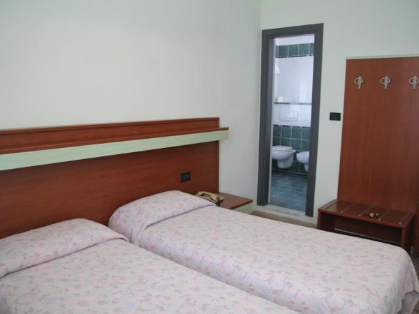 Hotel Palm Beach : photo 3 de la chambre chambre double ou lits jumeaux classique avec terrasse