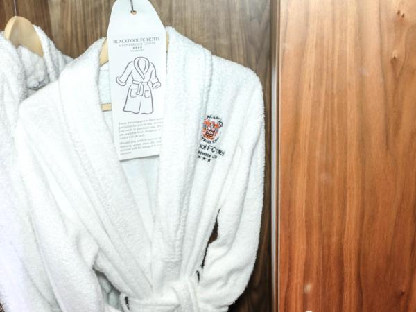 Blackpool Football Club Stadium Hotel, a member of Radisson Individuals : photo 8 de la chambre superior room with pitch view