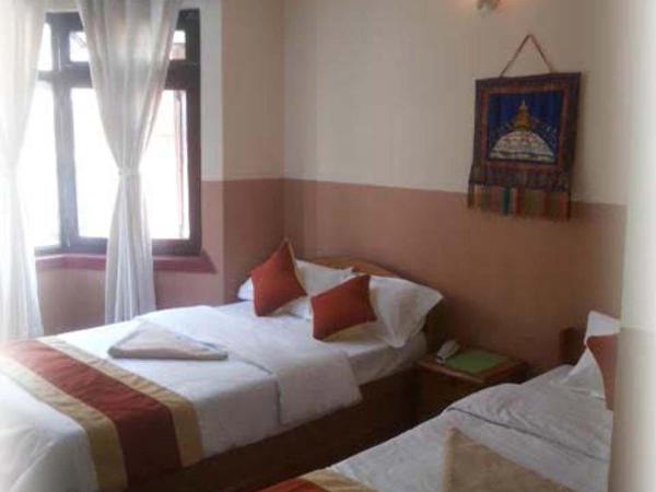 Kathmandu Peace Guesthouse : photo 5 de la chambre chambre deluxe double ou lits jumeaux