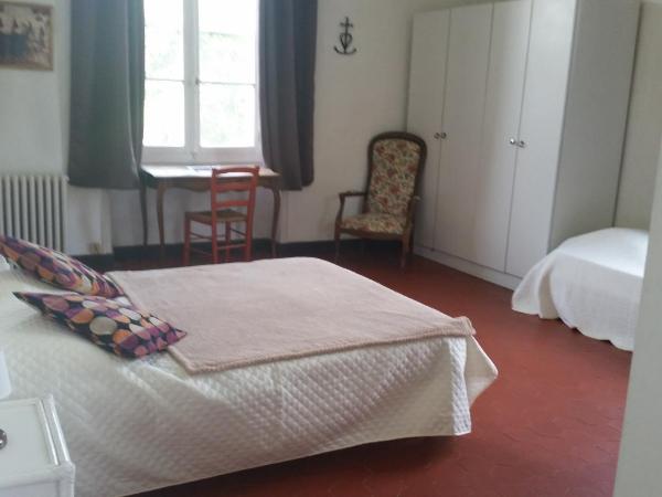 Le Mas d'Icard : photo 4 de la chambre chambre triple