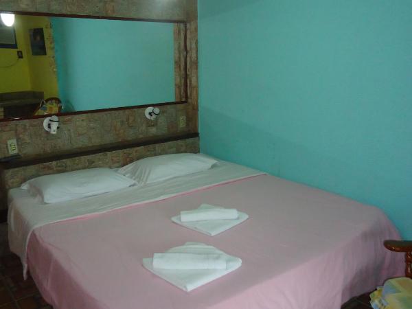 Pousada Flamingo : photo 5 de la chambre chambre supérieure avec balcon