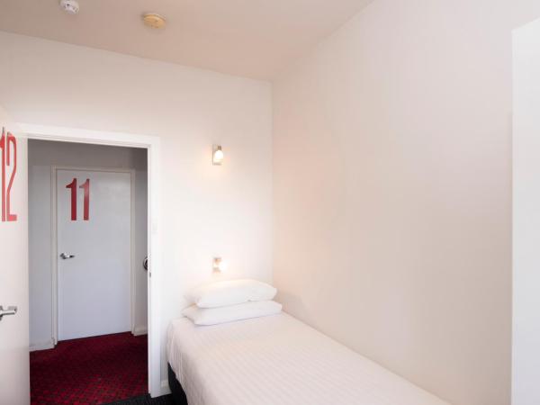 Mowbray Hotel : photo 1 de la chambre single room with shared bathroom and free welcome drink for one guest