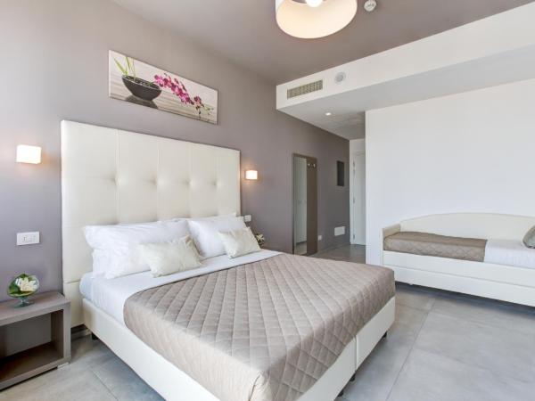 Hotel Villa Augustea : photo 2 de la chambre chambre triple standard
