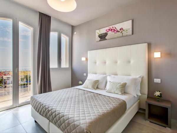 Hotel Villa Augustea : photo 4 de la chambre chambre double avec balcon