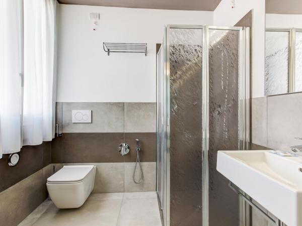 Hotel Villa Augustea : photo 6 de la chambre chambre quadruple