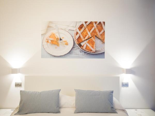 De Gasperi 55 : photo 1 de la chambre chambre double supérieure avec terrasse - vue sur ville