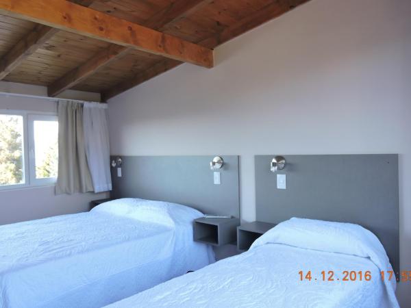 Apart Hotel Bungalows Matute : photo 5 de la chambre appartement avec balcon