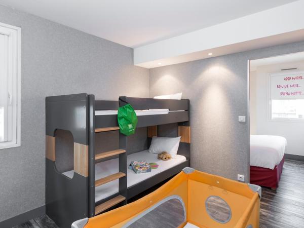 ibis Styles Blois Centre Gare : photo 4 de la chambre suite standard avec 1 lit double et 2 lits simples
