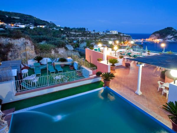 Hotel Residence S.Angelo : photo 8 de la chambre chambre double ou lits jumeaux - vue sur mer