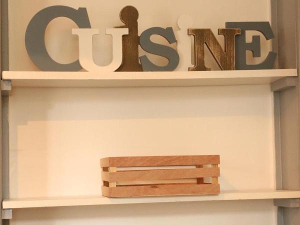 A & V Appart'hôtel : photo 4 de la chambre appartement