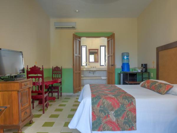 Hotel Luz en Yucatan : photo 3 de la chambre chambre lit queen-size - vue sur piscine