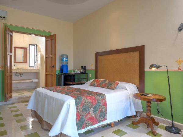 Hotel Luz en Yucatan : photo 4 de la chambre chambre lit queen-size - vue sur piscine