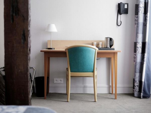 Hôtel du Cheval Rouge : photo 4 de la chambre chambre familiale supérieure