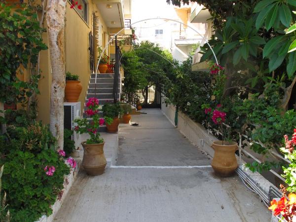 Rhodes Backpackers Boutique Hostel and Apartments : photo 8 de la chambre lit dans dortoir mixte de 4 lits