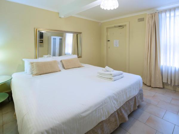 Neutral Bay Lodge : photo 4 de la chambre chambre double Économique avec salle de bains commune
