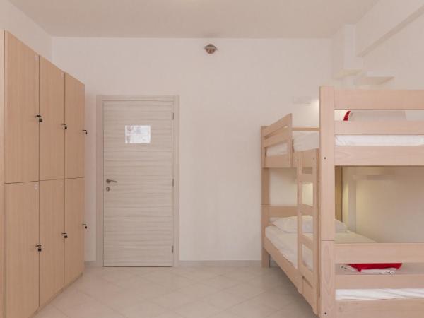 Hostel Free Bird : photo 1 de la chambre lit dans dortoir mixte de 5 lits