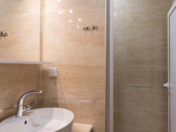 Hostel Free Bird : photo 9 de la chambre lit dans dortoir mixte de 10 lits