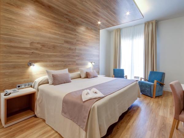 Hotel Monte Puertatierra : photo 5 de la chambre chambre double ou lits jumeaux