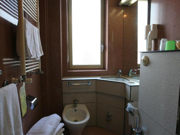 Hotel Roma : photo 5 de la chambre chambre double