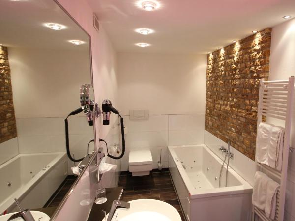 Zur Weinsteige : photo 4 de la chambre suite junior avec balcon - bâtiment principal