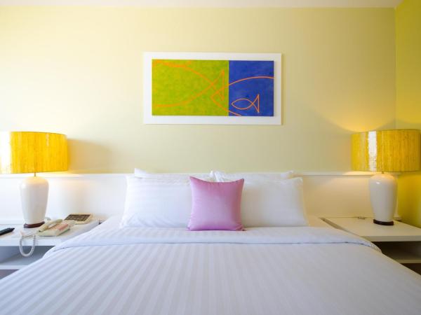 Tongtara Riverview Hotel : photo 9 de la chambre chambre deluxe double ou lits jumeaux