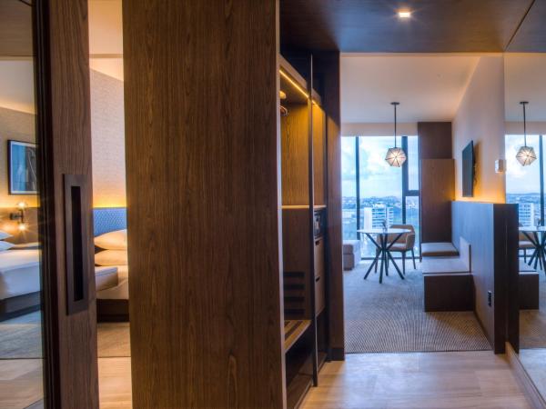 Hyatt Regency Andares Guadalajara : photo 6 de la chambre chambre lit king-size - vue sur ville