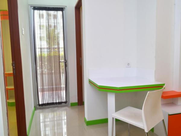 Titanium Express HomTel : photo 7 de la chambre chambre familiale deluxe