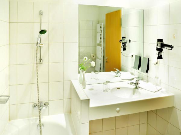 Airporthotel Berlin-Adlershof : photo 5 de la chambre chambre simple