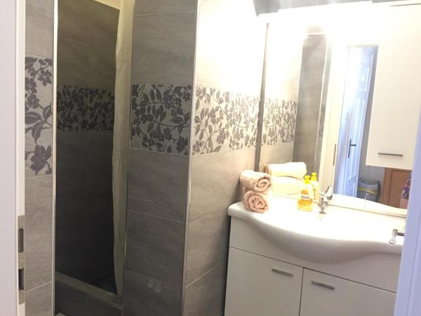 Rooms Tusculum : photo 8 de la chambre chambre double avec salle de bains privative