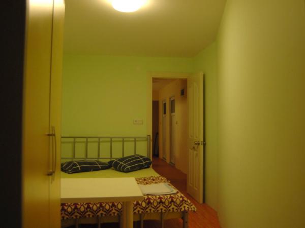 Chillout Lya Hostel & Lounge : photo 4 de la chambre chambre double avec salle de bains commune