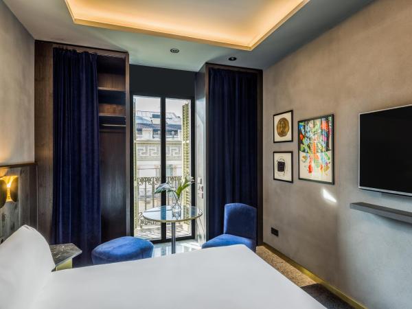 Room Mate Gerard : photo 5 de la chambre chambre double standard avec balcon 