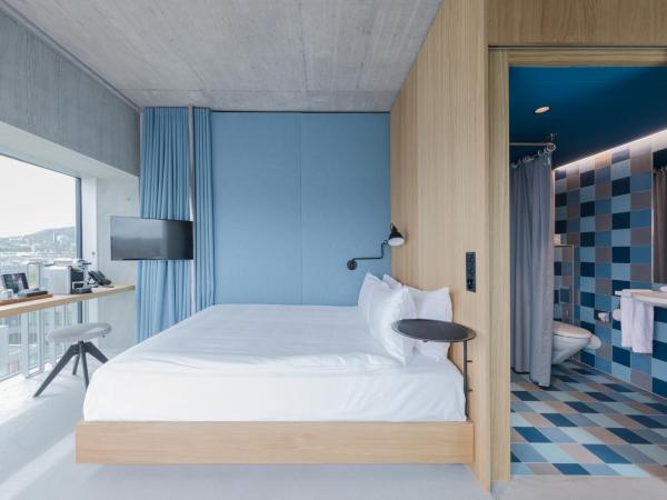 Placid Hotel Design & Lifestyle Zurich : photo 3 de la chambre chambre d'angle - accessible aux personnes à mobilité réduite
