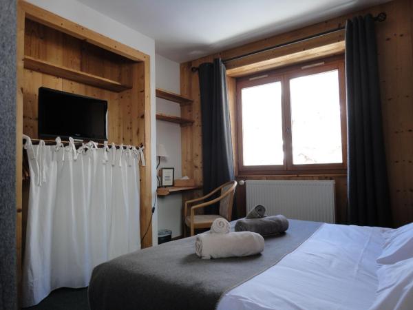 Htel Bellier : photo 4 de la chambre chambre double avec baignoire