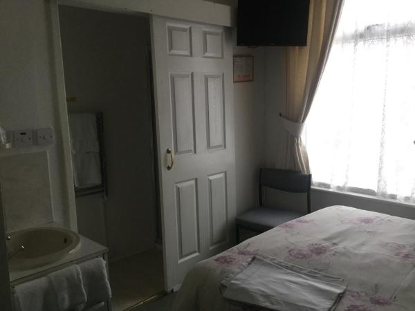 The Hotel Wilmar : photo 9 de la chambre chambre double avec salle de bains privative 