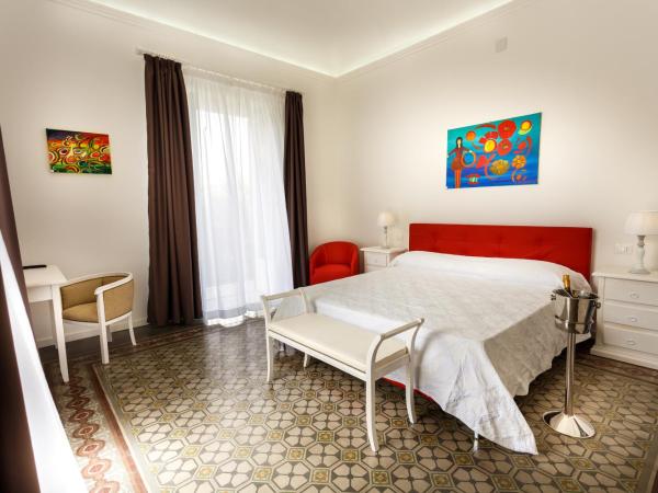 Porta Maqueda : photo 3 de la chambre chambre lit king-size