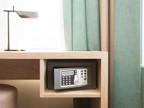 Motel L Stockholm Älvsjö : photo 6 de la chambre chambre lits jumeaux Élégante