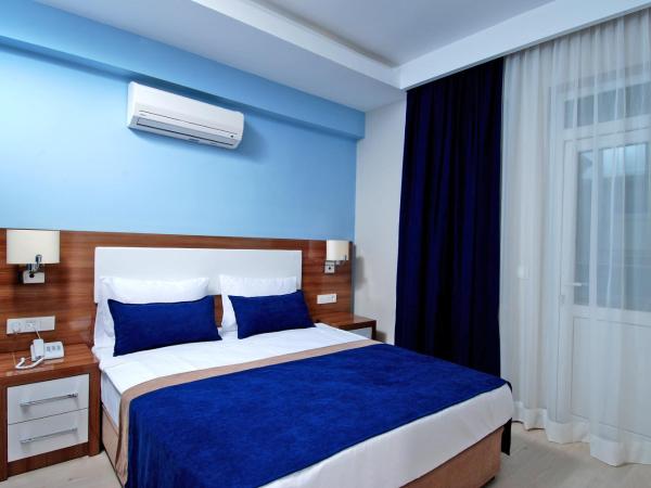 Kleopatra Ramira Hotel - All Inclusive : photo 4 de la chambre chambre familiale (2 adultes et 2 enfants)