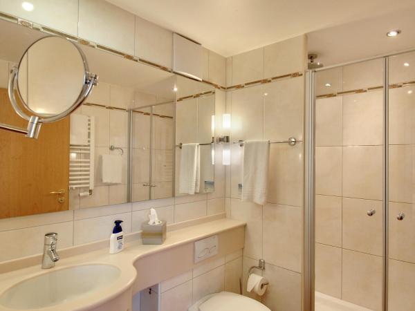 Hotel Kriemhild am Hirschgarten : photo 5 de la chambre suite junior