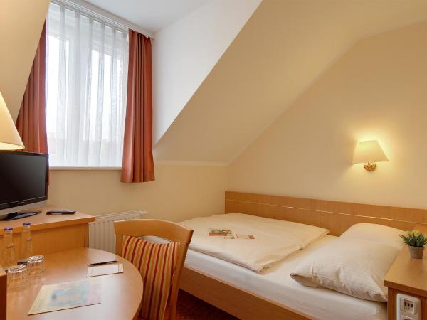 Hotel Kriemhild am Hirschgarten : photo 6 de la chambre suite familiale