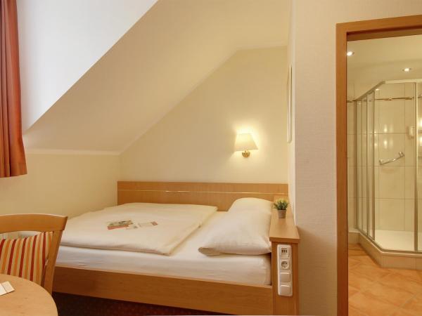 Hotel Kriemhild am Hirschgarten : photo 5 de la chambre suite familiale
