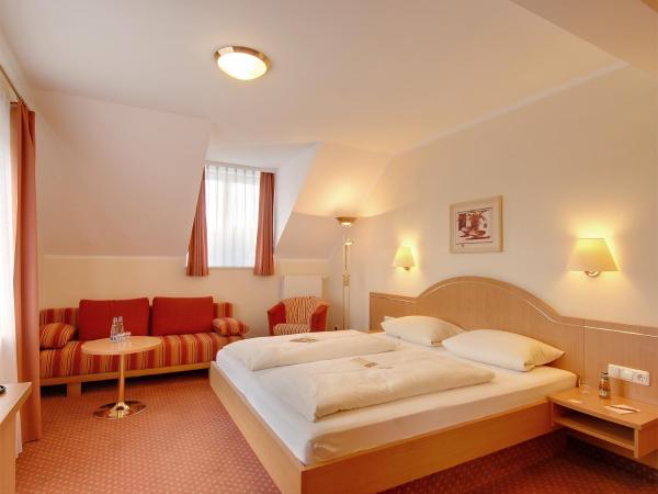 Hotel Kriemhild am Hirschgarten : photo 4 de la chambre suite supérieure 