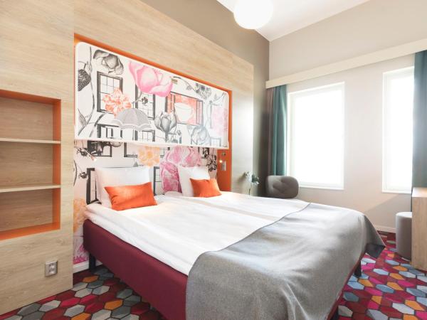 Motel L Stockholm Älvsjö : photo 2 de la chambre chambre triple Élégante