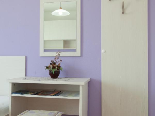 Guest House Damir : photo 1 de la chambre chambre double confort