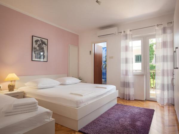 Guest House Damir : photo 1 de la chambre grande chambre double 