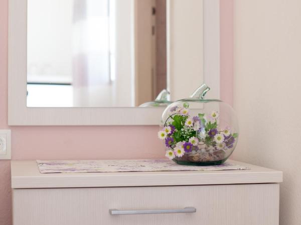 Guest House Damir : photo 3 de la chambre grande chambre double 