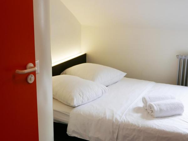 easyHotel Zürich City Centre : photo 1 de la chambre chambre double Économique (1 à 2 personnes)