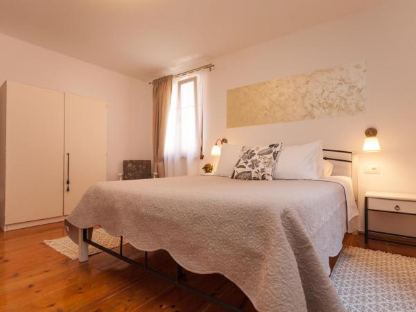 Guesthouse Casa Vittoria : photo 9 de la chambre chambre deluxe